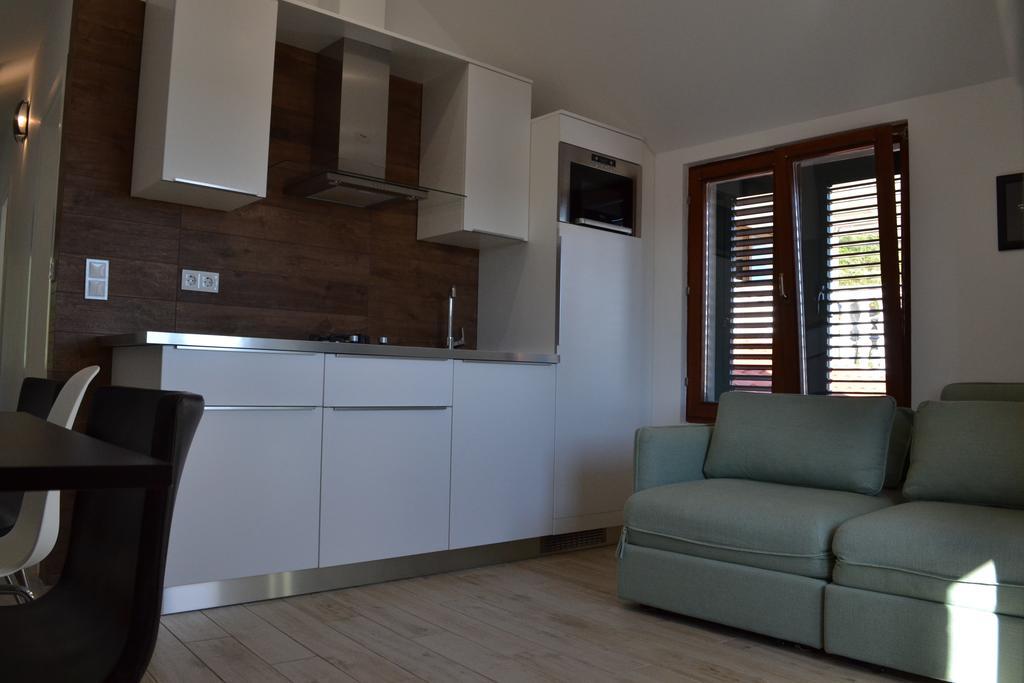 Villa I Karma Тисно Экстерьер фото